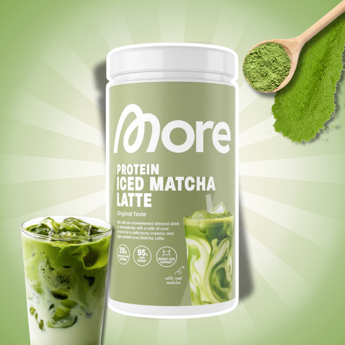 MORE Protein Iced Matcha Latte Original Taste 500 g – Proteinreiches Matcha-Getränkepulver mit Süßungsmitteln